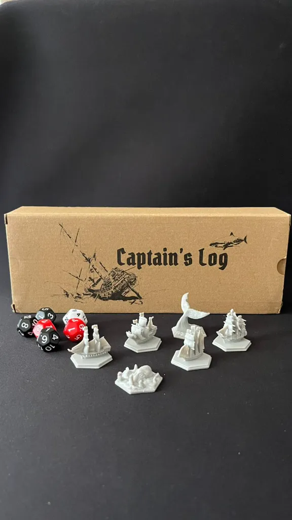 Captain's Log Barcos y Dados (1).webp